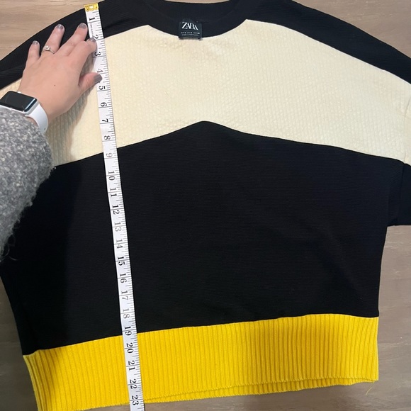 Zara Sweater - Picture 3 of 5